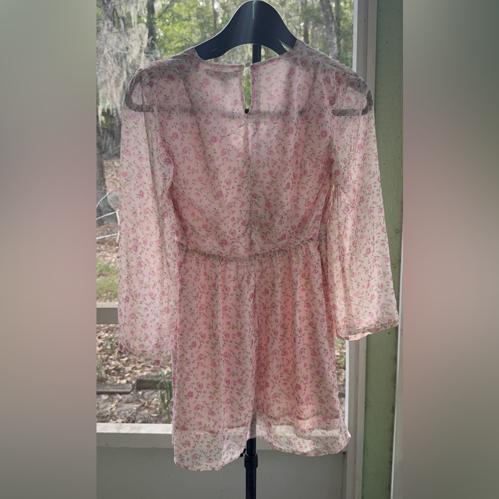 Forever 21 Light Pink Floral Blouse